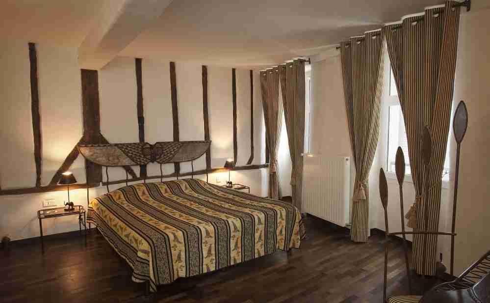 Hotel L'Astrolabe Олорон-Сент-Марі Номер фото