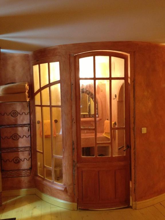 Hotel L'Astrolabe Олорон-Сент-Марі Номер фото